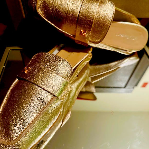 Comfort shoes, nice color - Picture 1 of 2